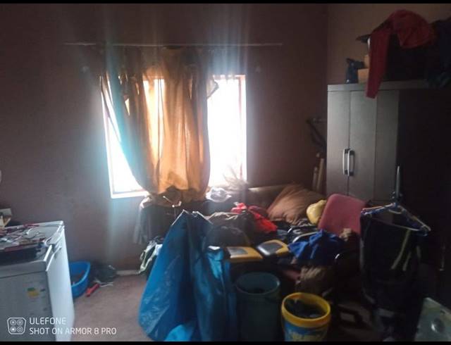 3 BEDROOM HOUSE FOR SALE IN ELSBURG